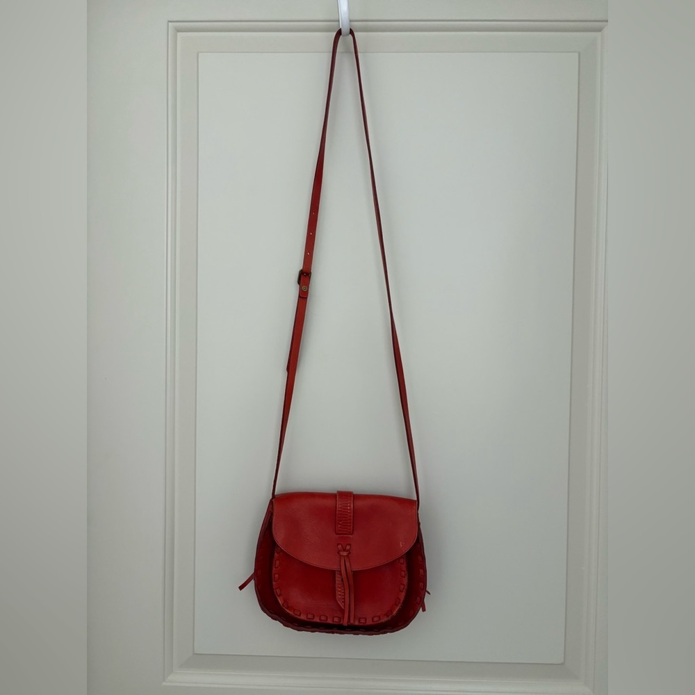 Madewell Asheville Saddlebag red leather crossbody purse in color Thai Chili - Picture 2 of 9